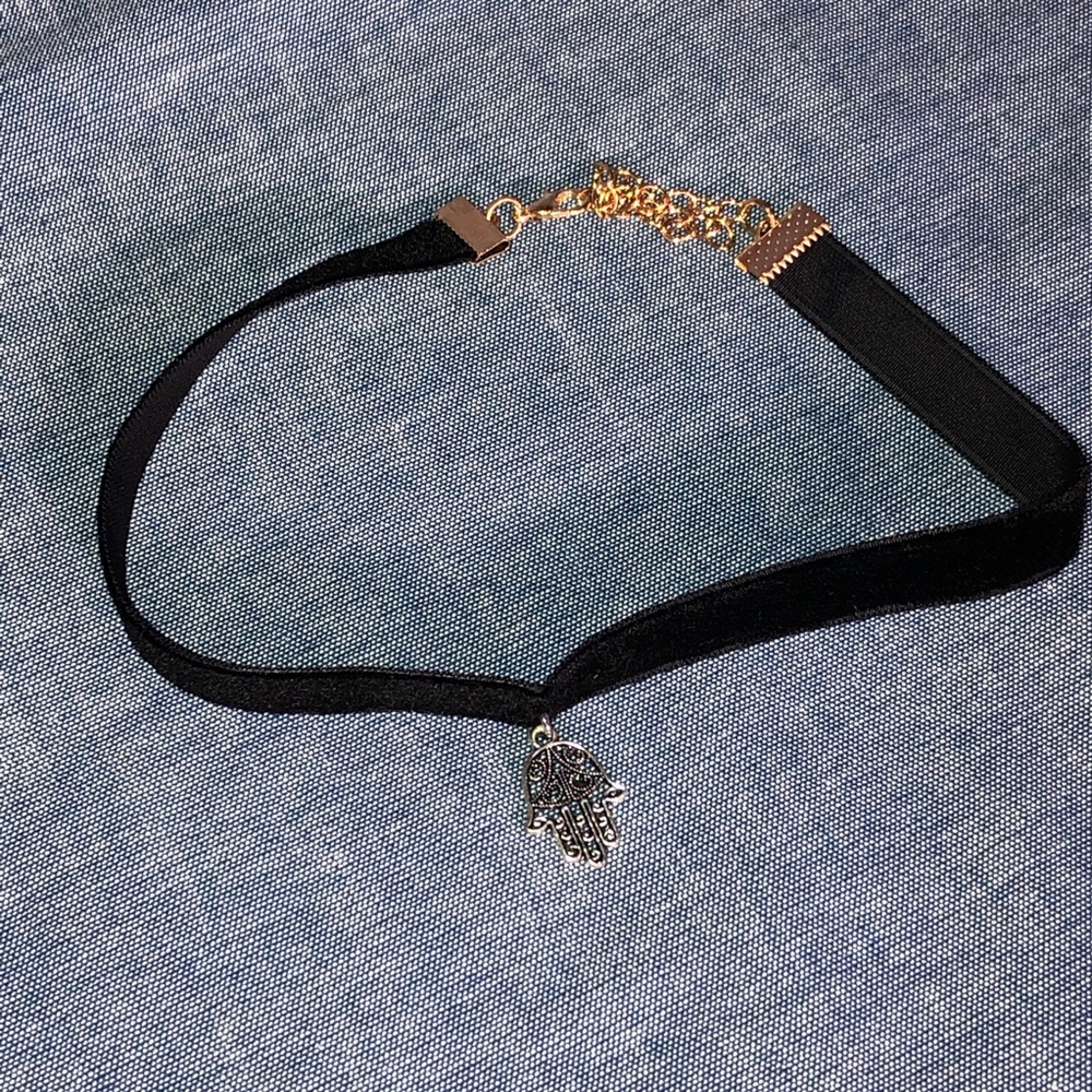 NWT hasma choker  black velvet silver adjustable